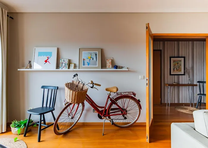 Terraco Da Linha - Bairro Calmo E *